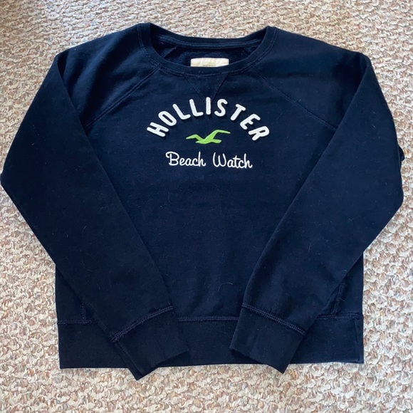 Hollister Tops - 🎄Hollister Beach Watch Crewneck